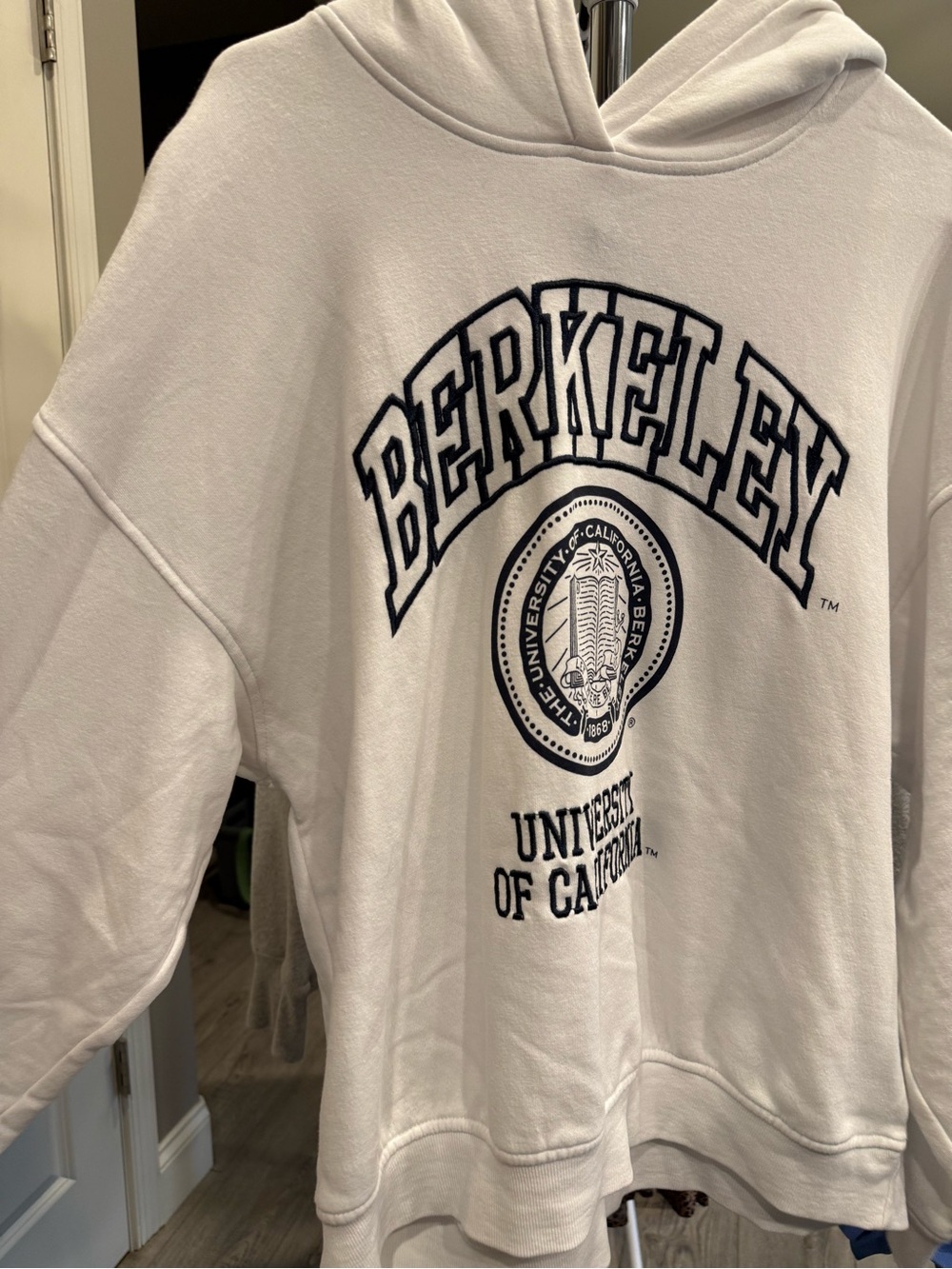 H&M White Crewneck Sweatshirt with Black Berkeley Graphic